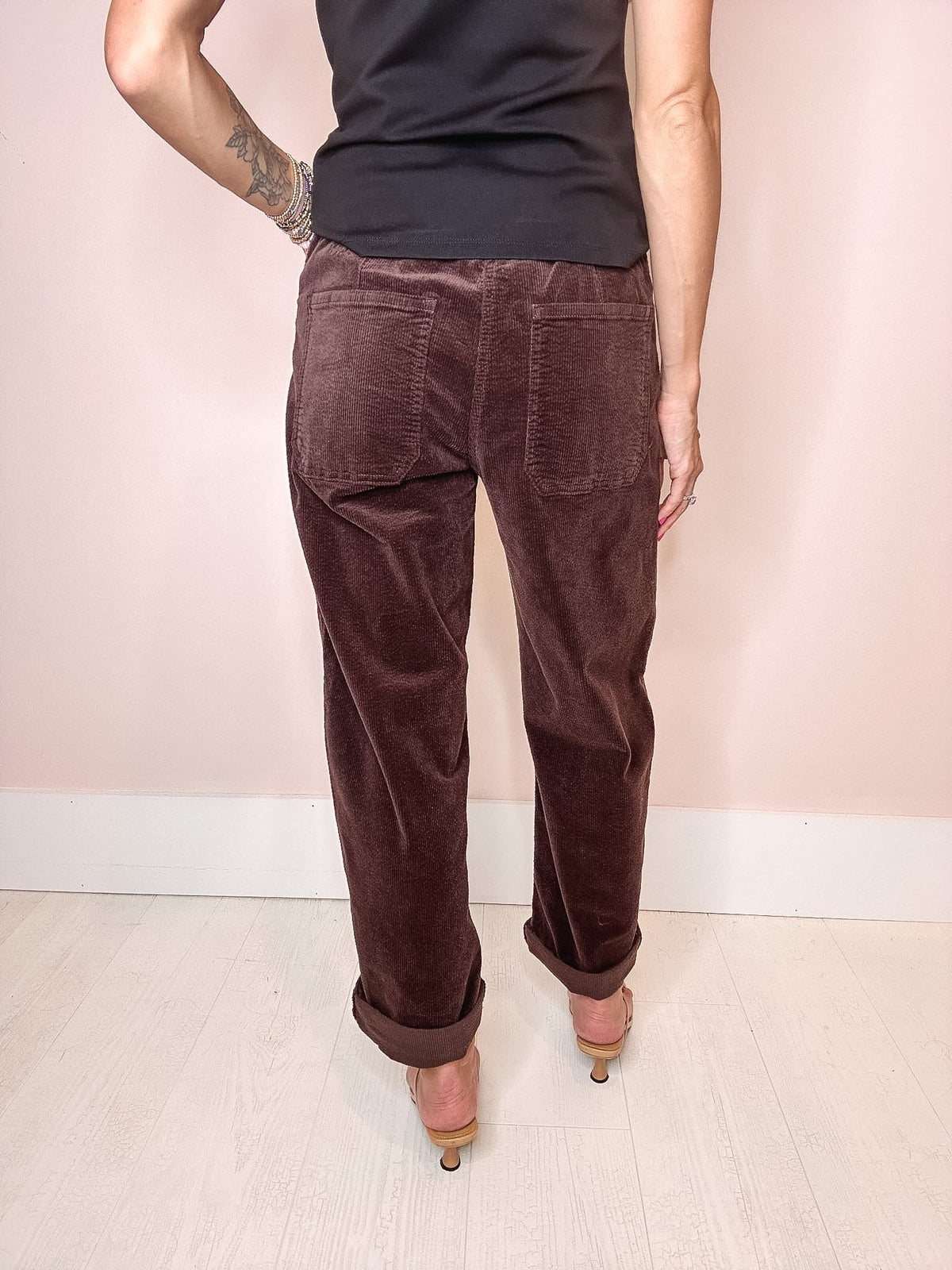 Daze Denim Villa Drawstring Barrel Pant-- Chocolate Corduroy
