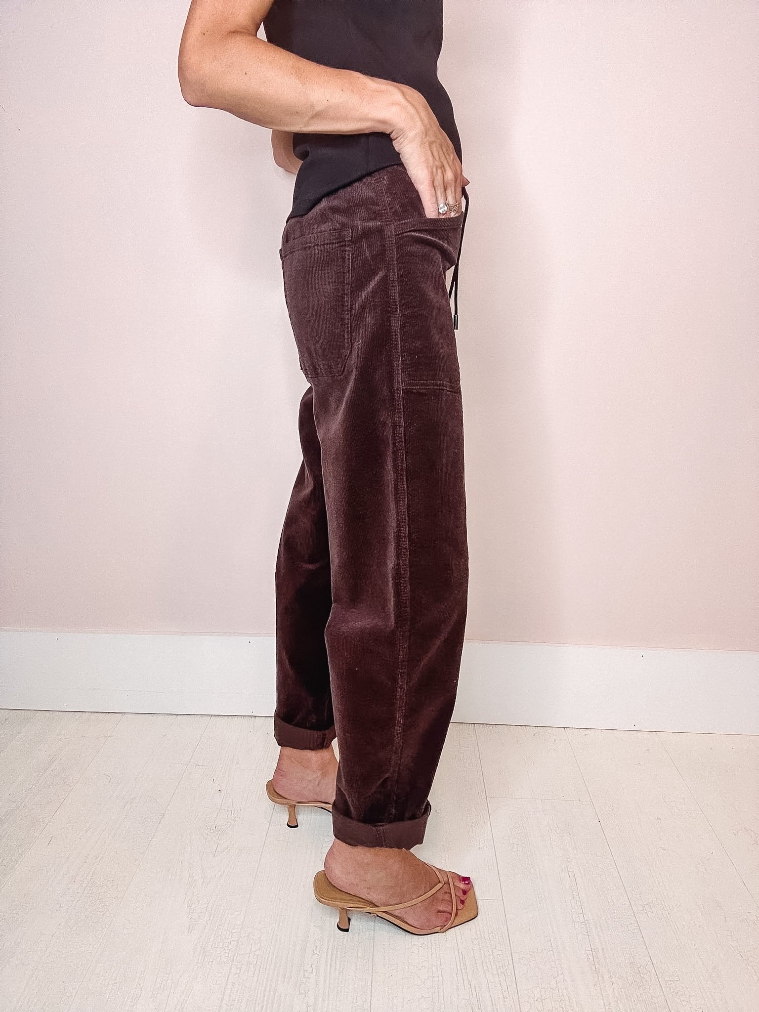 Daze Denim Villa Drawstring Barrel Pant-- Chocolate Corduroy