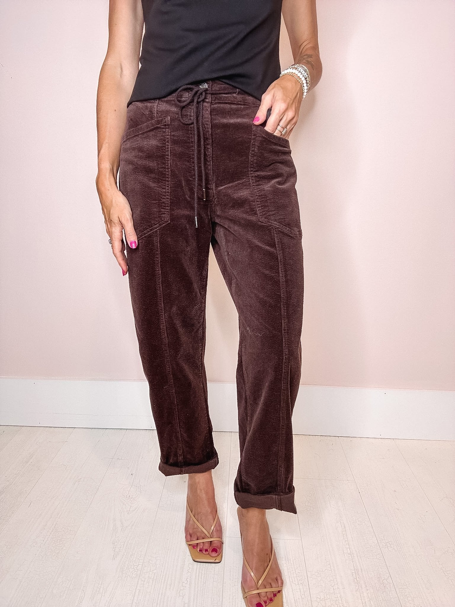 Daze Denim Villa Drawstring Barrel Pant-- Chocolate Corduroy